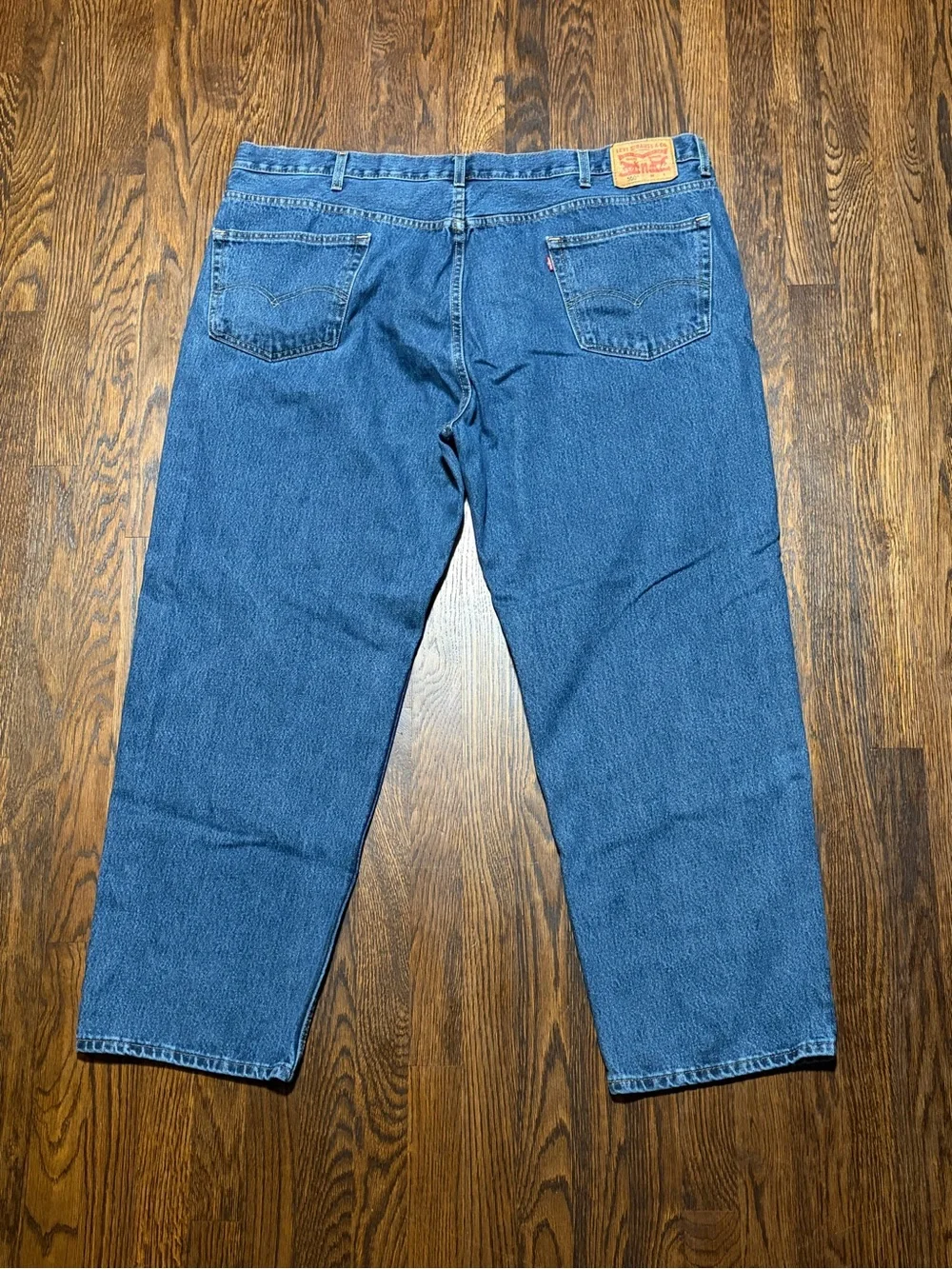 Levi’s Men’s 550 Relaxed Fit Jeans – Medium Dark Wash Blue Denim Tag Size 50x32